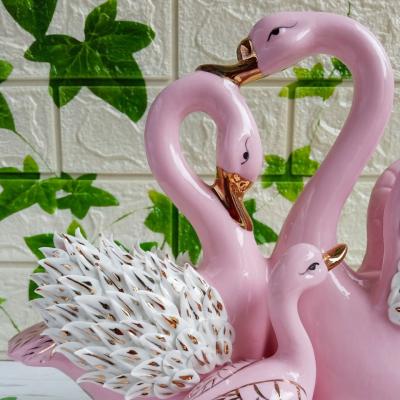 Tượng Gia Đình Thiên Nga cốt sứ hồng - quà tặng độc đáo - sản phẩm gốm sứ cao cấp